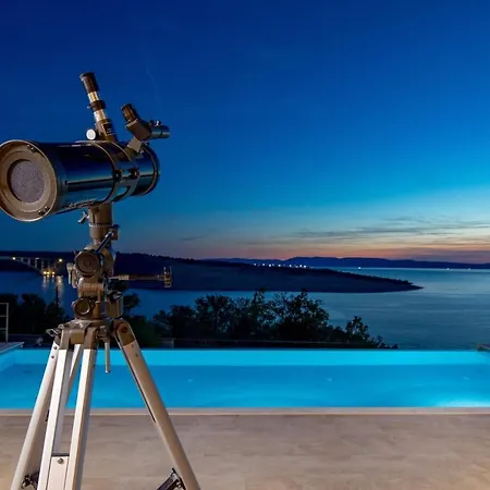 Luxury Ostro With Pool & Krk Bridge View Kraljevica