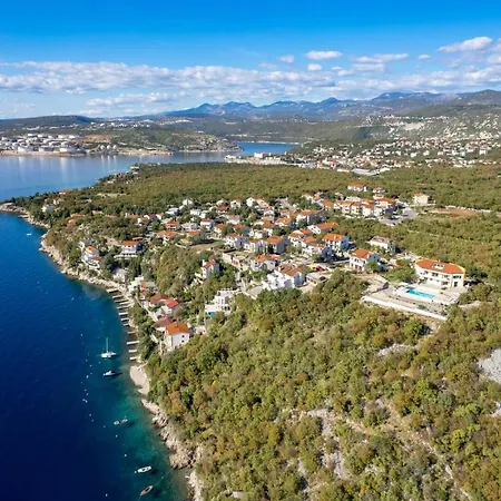 Luxury Ostro With Pool & Krk Bridge View Кральевица