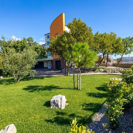 Вилла Luxury Ostro With Pool & Krk Bridge View
