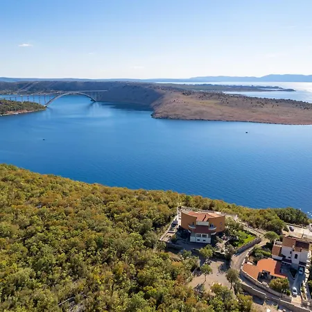 Luxury Ostro With Pool & Krk Bridge View * Кральевица