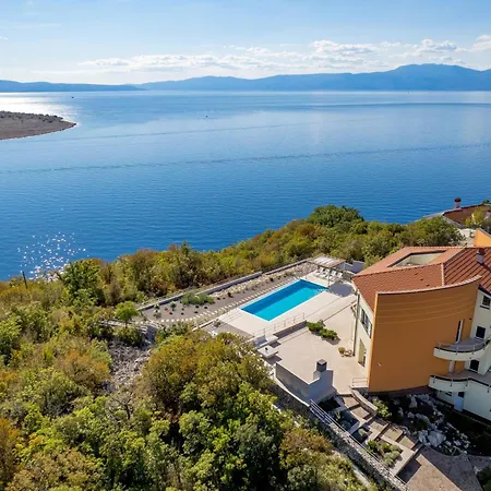 Вилла Luxury Ostro With Pool & Krk Bridge View Кральевица