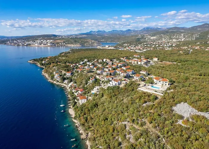 Luxury Ostro With Pool & Krk Bridge View Kraljevica