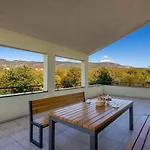 Vila Luxury Ostro With Pool & Krk Bridge View Kraljevica