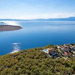 Luxury Ostro With Pool & Krk Bridge View