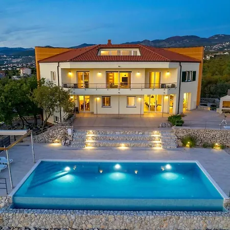 Vila Luxury Ostro With Pool & Krk Bridge View Kraljevica