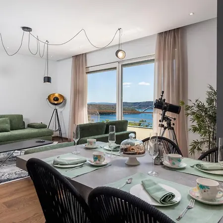 Luxury Ostro With Pool & Krk Bridge View Vila *
