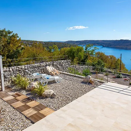 Luxury Ostro With Pool & Krk Bridge View Vila *