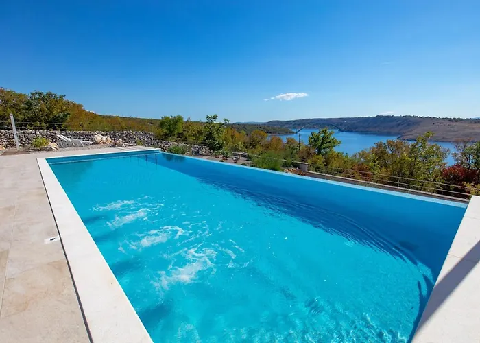 Luxury Ostro With Pool & Krk Bridge View Вилла Кральевица
