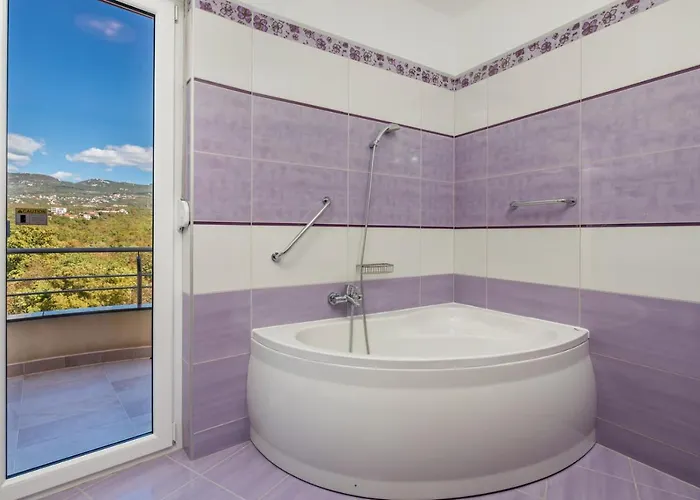 וילה Luxury Ostro With Pool & Krk Bridge View