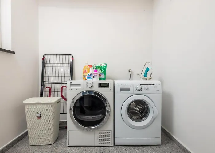 Luxury Ostro With Pool & Krk Bridge View וילה קראליביצה