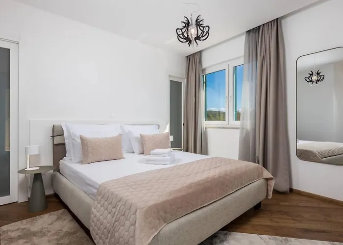 וילה Luxury Ostro With Pool & Krk Bridge View