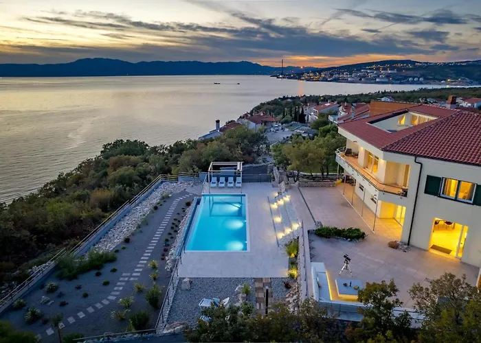 וילה Luxury Ostro With Pool & Krk Bridge View