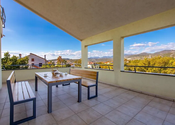 Luxury Ostro With Pool & Krk Bridge View וילה *