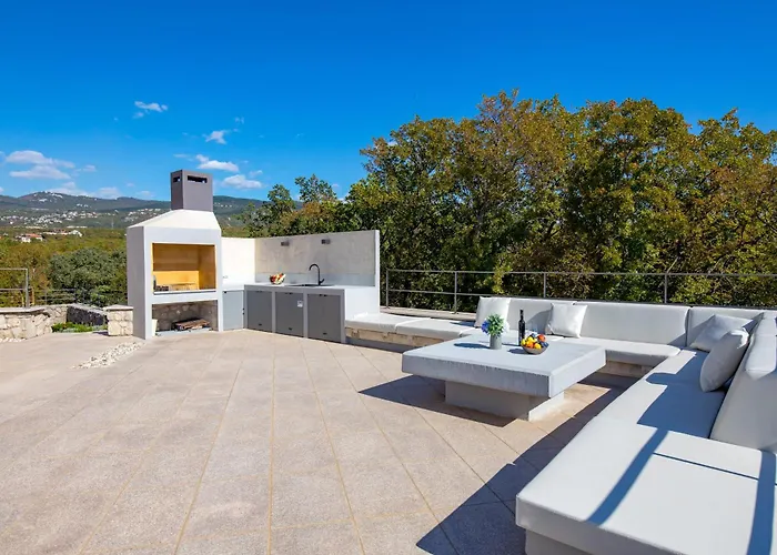 Luxury Ostro With Pool & Krk Bridge View Кральевица