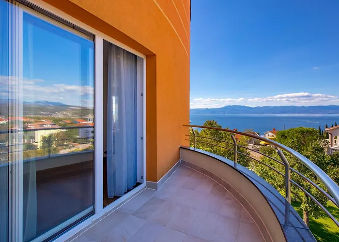 Luxury Ostro With Pool & Krk Bridge View * Кральевица