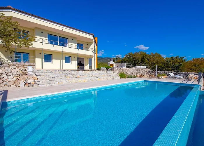 Vila Luxury Ostro With Pool & Krk Bridge View Kraljevica