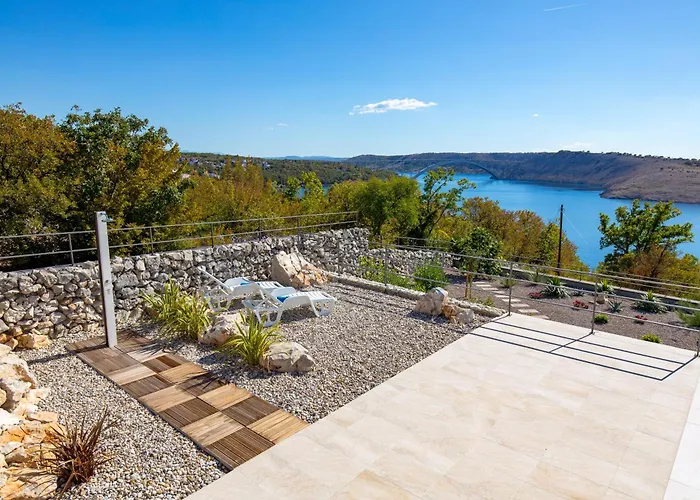 Luxury Ostro With Pool & Krk Bridge View Vila *