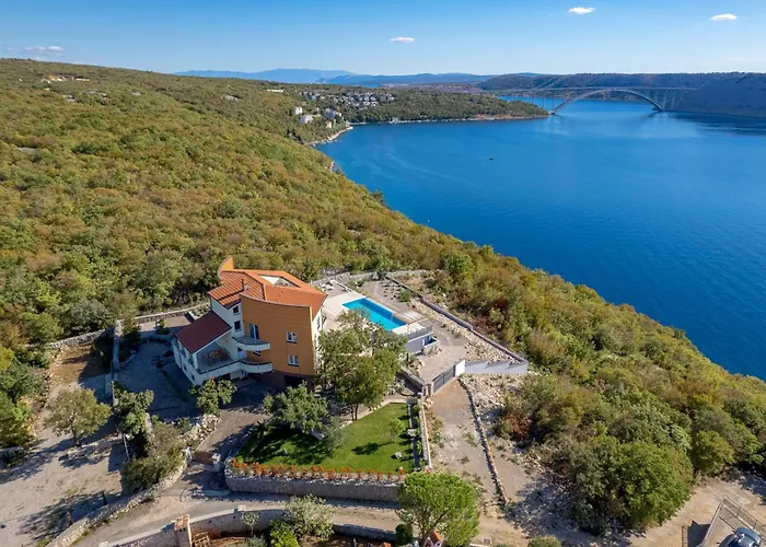 וילה Luxury Ostro With Pool & Krk Bridge View *