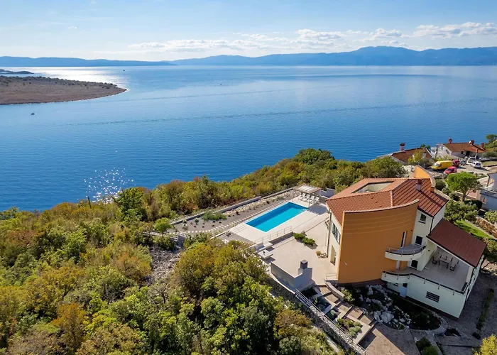 וילה Luxury Ostro With Pool & Krk Bridge View קראליביצה